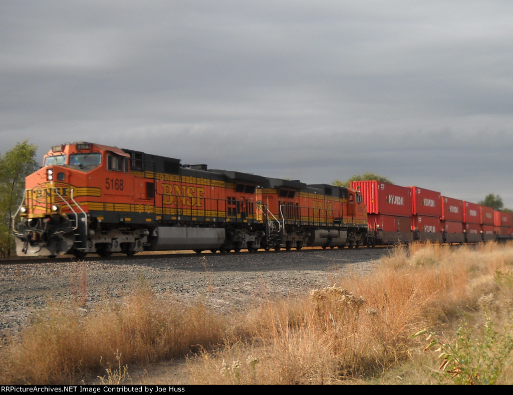 BNSF 5168 East